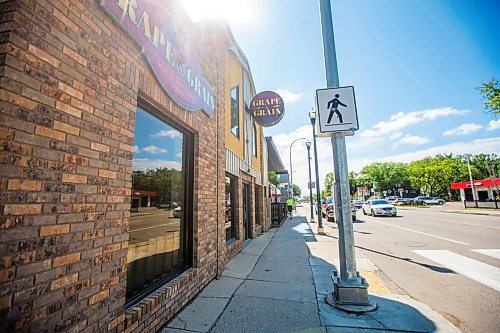 MIKAELA MACKENZIE / WINNIPEG FREE PRESS

Grape and Grain, where owner Scott Tackaberry is starting a nanobrewery in the space called Dastardly Villain, in South Osborne in Winnipeg on Tuesday, Aug. 10, 2021. For Ben Sigurdson story.
Winnipeg Free Press 2021.