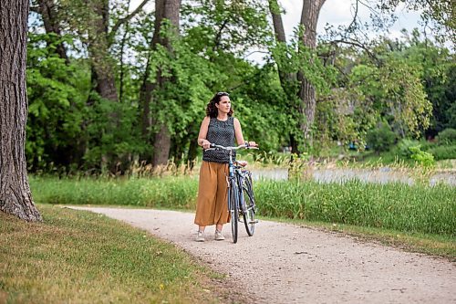 MIKAELA MACKENZIE / WINNIPEG FREE PRESS

Mel Marginet, cyclist and jogger who uses the path regularly, poses for a portrait on the river trail along Churchill Drive in Winnipeg on Tuesday, Aug. 10, 2021. For Erik story.
Winnipeg Free Press 2021.