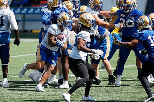 JOHN WOODS / WINNIPEG FREE PRESS
Winnipeg Blue Bombers Brady Oliveira (20) at practice in Winnipeg Tuesday, August 10, 2021. 
