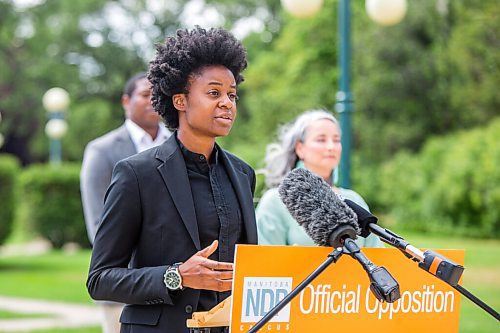 MIKAELA MACKENZIE / WINNIPEG FREE PRESS

NDP MLA Uzoma Asagwara speaks to the media behind the Manitoba Legislative Building in Winnipeg on Wednesday, Aug. 11, 2021. For Joyanne/Maggie story.
Winnipeg Free Press 2021.