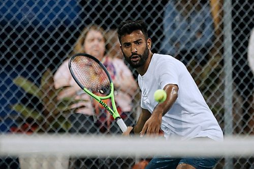 JOHN WOODS / WINNIPEG FREE PRESS
Jaskaran Singh Grewal plays in the Manitoba Open at the Kildonan Tennis Club in Winnipeg Wednesday, August 11, 2021.