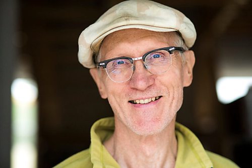 MIKAELA MACKENZIE / WINNIPEG FREE PRESS

David Braun poses for a portrait at Ploughshares Community Farm near Beausejour on Thursday, Aug. 12, 2021. For Jen story.
Winnipeg Free Press 2021.