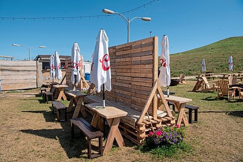 ALEX LUPUL / WINNIPEG FREE PRESS  

Springhill Sports Park's beer garden is photographed on August 13, 2021. 

Reporter: Eva Wasney