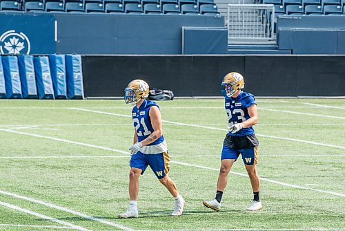 ALEX LUPUL / WINNIPEG FREE PRESS  

The Winnipeg Blue Bombers' Noah Hallett (23) and Nick Hallett (21) are photographed during practice at IG Field on August 18, 2021.