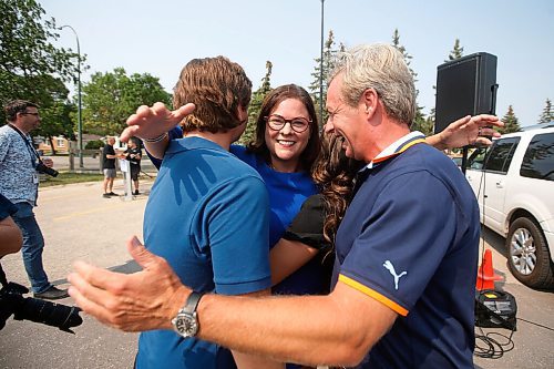 JOHN WOODS / WINNIPEG FREE PRESS
PC MLA Heather Stefanson greets her family after a press conference at South Winnipeg Community Centre in Winnipeg Wednesday, August 18, 2021. Stefanson announced that she will be running to be premier and leader of the Manitoba PC party.

Reporter: ?