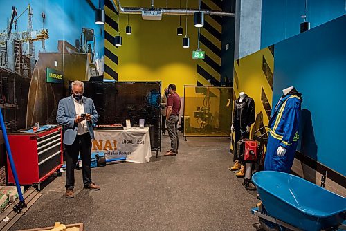 ALEX LUPUL / WINNIPEG FREE PRESS  

Manitoba Building Trades Institute's Try The Trades exhibition hall is photographed during its grand opening on August 18, 2021. The hall introduces students to various trades through displays and hands on experiences.