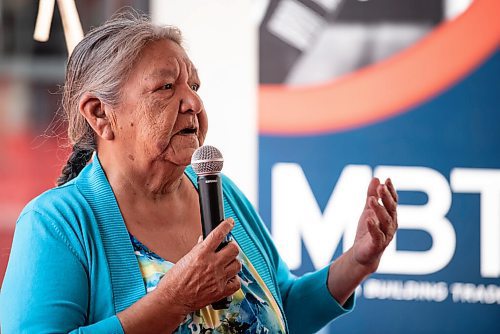 ALEX LUPUL / WINNIPEG FREE PRESS  

Linda Navon, an indigenous elder, is photographed during Manitoba Building Trades Institute's grand opening on August 18, 2021.