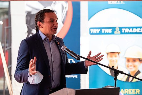 ALEX LUPUL / WINNIPEG FREE PRESS  

Wab Kinew is photographed during Manitoba Building Trades Institute's grand opening on August 18, 2021.