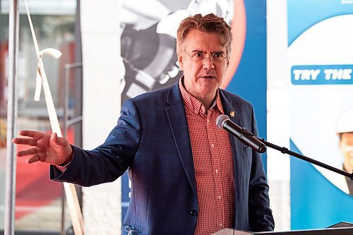 ALEX LUPUL / WINNIPEG FREE PRESS  

The Manitoba Liberal Party's Dougald Lamont is photographed during Manitoba Building Trades Institute's grand opening on August 18, 2021.