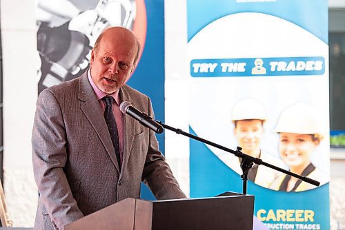 ALEX LUPUL / WINNIPEG FREE PRESS  

Sean Strickland speaks on behalf of Canada's Building Trade Union's during Manitoba Building Trades Institute's grand opening on August 18, 2021.
