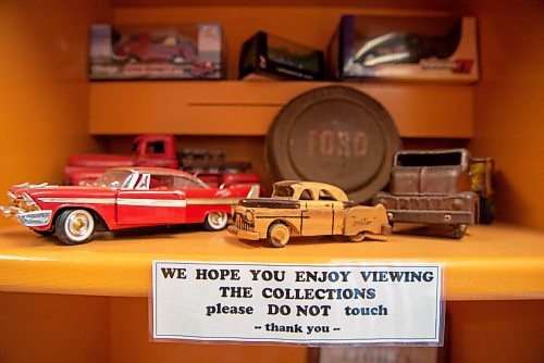 ALEX LUPUL / WINNIPEG FREE PRESS  

A collection of cars and other items are photographed at Big Rick's Hot Rod Diner in Winnipeg. Rick is toasting the 35th anniversary of his homey diner this summer.

Reporter: Dave Sanderson