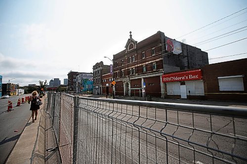 JOHN WOODS / WINNIPEG FREE PRESS
The building at 804 Main St will be demolished after suffering fire damage photographed in Winnipeg Thursday, August 19, 2021.

Reporter: ?