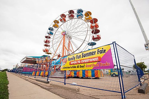 MIKE SUDOMA / Winnipeg Free Press
Wonder Shows Family Fun Fair is back and located in the parking lot of the Victoria Inn at the airport Monday afternoon 
August 23, 2021