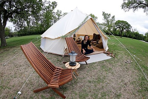 JOHN WOODS / WINNIPEG FREE PRESS
Sarah Scott, owner of Canadiana Camper & Co., sets up one of her glamping tents at Assiniboine Park in Winnipeg Monday, August 23, 2021. Scott has launched the new glamping camp experience where her and her team will come and set up prospector-style canvas tents in peoples yards. Her clients can enjoy a relaxing camp experience in their backyards.
Reporter: Durrani
