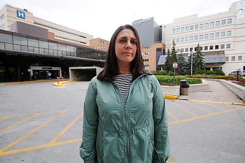 JOHN WOODS / WINNIPEG FREE PRESS
Sabrina Foxworthy, who is photographed outside the HSC in Winnipeg Monday, August 23, 2021, is concerned about a hospital policy that says people can not visit their relatives or loved ones if there is an unvaccinated person in their room. Her mother could not visit her sister because of an unvaccinated person in the room.

Reporter: Durrani