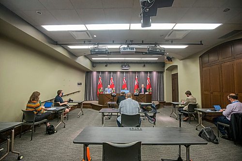 MIKAELA MACKENZIE / WINNIPEG FREE PRESS

Chief provincial public health officer Dr. Brent Roussin (left) and premier Brian Pallister speak at a press conference at the Manitoba Legislative Building in Winnipeg on Tuesday, Aug. 24, 2021. For --- story.
Winnipeg Free Press 2021.