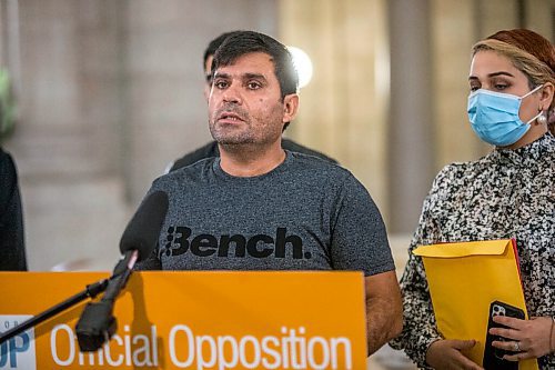 MIKAELA MACKENZIE / WINNIPEG FREE PRESS

Mushtaqu Rahman speaks about the Afghanistan refugee crisis with his family at the Manitoba Legislative Building in Winnipeg on Tuesday, Aug. 24, 2021. For --- story.
Winnipeg Free Press 2021.