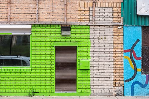 MIKAELA MACKENZIE / WINNIPEG FREE PRESS

The Craig Block, which has gone up for sale, on Main Street in Winnipeg on Tuesday, Aug. 24, 2021. The building housed perhaps the first Black union in North America, the Order of Sleeping Car Porters. For Cody story.
Winnipeg Free Press 2021.