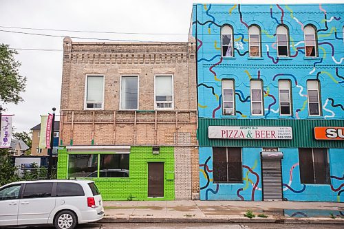 MIKAELA MACKENZIE / WINNIPEG FREE PRESS

The Craig Block, which has gone up for sale, on Main Street in Winnipeg on Tuesday, Aug. 24, 2021. The building housed perhaps the first Black union in North America, the Order of Sleeping Car Porters. For Cody story.
Winnipeg Free Press 2021.