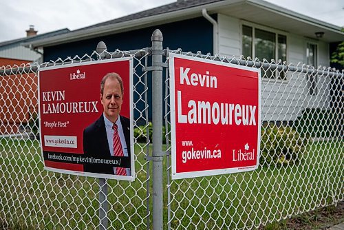 ALEX LUPUL / WINNIPEG FREE PRESS  

A sign for the Liberal party's Kevin Lamoureux is photographed on August 24, 2021.