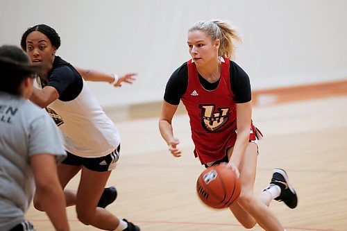 JOHN WOODS / WINNIPEG FREE PRESS
Anna Kernaghan of the University of Winnipeg Wesmen is photographed during practice in Winnipeg Tuesday, August 24, 2021. 

Reporter: Sawatzky