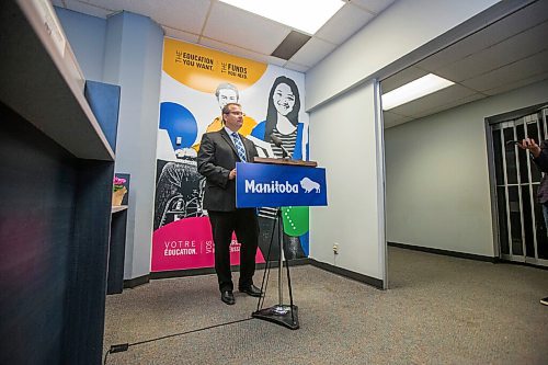 MIKAELA MACKENZIE / WINNIPEG FREE PRESS

Advanced education, skills and immigration minister Wayne Ewasko announces the resumption of in-person student aid services in the Robert Fletcher Building in Winnipeg on Wednesday, Aug. 25, 2021. For Maggie story.
Winnipeg Free Press 2021.