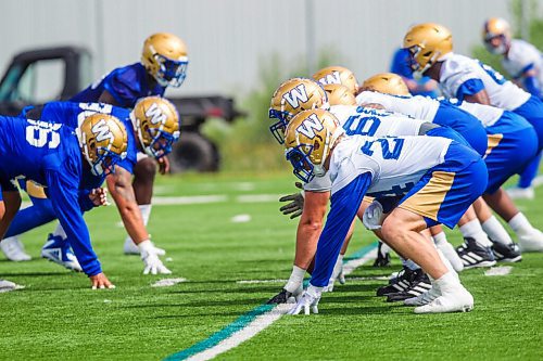 MIKAELA MACKENZIE / WINNIPEG FREE PRESS

Mike Miller at Bombers practice in Winnipeg on Wednesday, Aug. 25, 2021. For Mike Sawatzky story.
Winnipeg Free Press 2021.