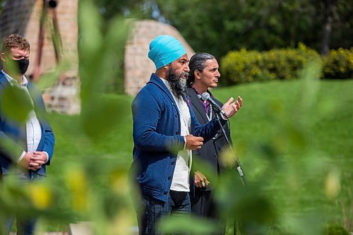 MIKAELA MACKENZIE / WINNIPEG FREE PRESS

NDP leader Jagmeet Singh speaks at the Oodena Circle with Manitoba First Nations leaders and local candidates at The Forks in Winnipeg on Thursday, Aug. 26, 2021. For Dylan story.
Winnipeg Free Press 2021.