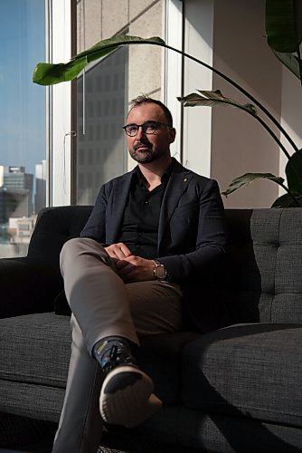 ALEX LUPUL / WINNIPEG FREE PRESS  

Grant White, a portfolio manager at Endeavour Wealth Management with IA Private Wealth, is photographed in Winnipeg on August, 26, 2021.