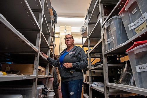 ALEX LUPUL / WINNIPEG FREE PRESS  

Tammy Skrabek, curator of the Winnipeg Police Museum & Historical Society, is photographed in the museum's archives in Winnipeg on August, 26, 2021.
