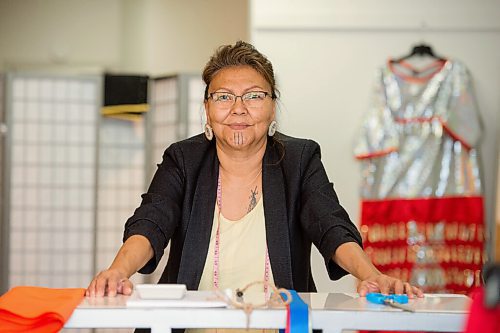 MIKE SUDOMA / Winnipeg Free Press
April Tawipisim, owner of Turtle Woman Indigenous Wear, a clothing shop specializing in Indigenous wear and jewelry. located at 1116 Portage Avenue.
August 26, 2021