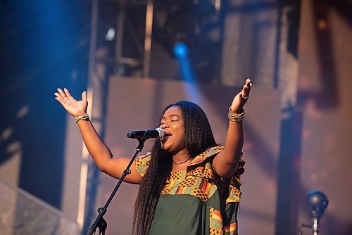 ALEX LUPUL / WINNIPEG FREE PRESS  

Kelly Bado performs at Shaw Park during the Unite 150 concert on August, 28, 2021.