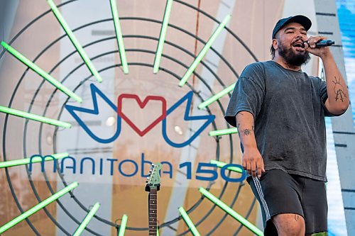 ALEX LUPUL / WINNIPEG FREE PRESS  

Sebastian Gaskin performs at Shaw Park during the Unite 150 concert on August, 28, 2021.