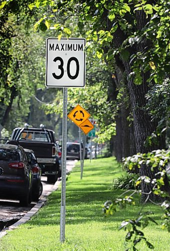 RUTH BONNEVILLE / WINNIPEG FREE PRESS

Local - Speed bumps and 30km zones 

Photo of new 30km speed limit sign with speed bump signs behind on Warsaw Ave. Monday. 

For story on newly installed 30km zones and speed bumps on select Wpg. streets.


Aug 30th, 2021
