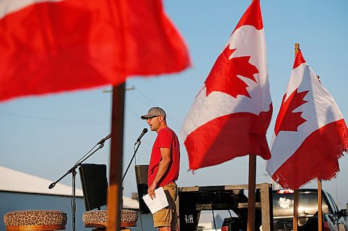 JOHN WOODS / WINNIPEG FREE PRESS
Shawn Enns, event organiser, speaks at an anti-COVID-19 restriction rally. About a thousand people came out to listen to speakers and show their discontent with COVID-19 restrictions in Winkler Monday, August 30, 2021. 

Reporter: Cody