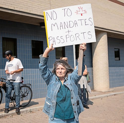 JESSICA LEE/WINNIPEG FREE PRESS

Leslie Crouch holds up a sign at a protest against vaccines.

Hundreds gathered outside the Health Sciences Centre in Winnipeg on September 1st, blocking off parts of Sherbrook Street and William Avenue to protest against vaccines, vaccine passports and COVID restrictions.

Reporter: Cody Sellar
