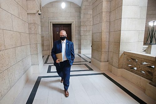 JOHN WOODS / WINNIPEG FREE PRESS
Manitoba interim Premier Kelvin Goertzen, who replaced Brian Pallister, heads to his first media conference at the legislature in Winnipeg Wednesday, September 1, 2021. 

Reporter: ?