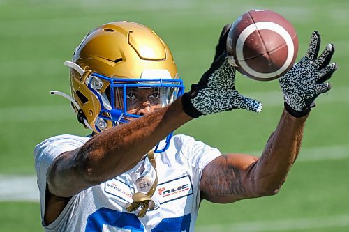 MIKE DEAL / WINNIPEG FREE PRESS
Winnipeg Blue Bombers Carlton  Agudosi (86) during practice at IG Field Wednesday afternoon.
210901 - Wednesday, September 01, 2021.