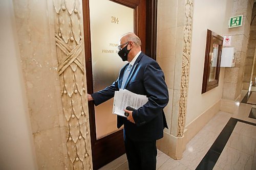 JOHN WOODS / WINNIPEG FREE PRESS
Manitoba interim Premier Kelvin Goertzen, who replaced Brian Pallister, walks back to his office after his first media conference at the legislature in Winnipeg Wednesday, September 1, 2021. 

Reporter: ?