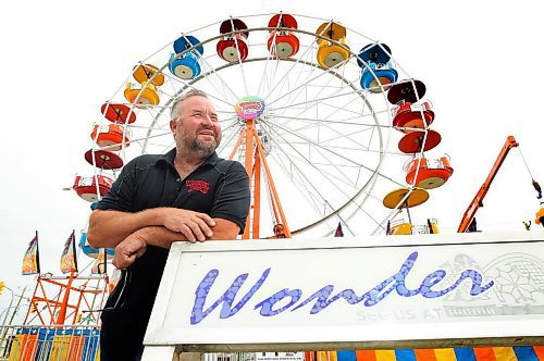 RUTH BONNEVILLE / WINNIPEG FREE PRESS

ENT -  Wonder Shows Wonder Shows Carnival 

Portrait of Wonder Shows manager, Ken Kiernicki,  with the Big Wheel behind hm at the Wonder Show grounds in Victoria Inn parking lot, 1808 Wellington Ave

Subject: Wonder Shows, a local traveling carnival, is back in business after nearly two years owing to the pandemic. They're set up at the Vic Inn until Monday and will be running rides at Boo at the Zoo in October. 


Eva Wasney

Sept 2nd,  2021
