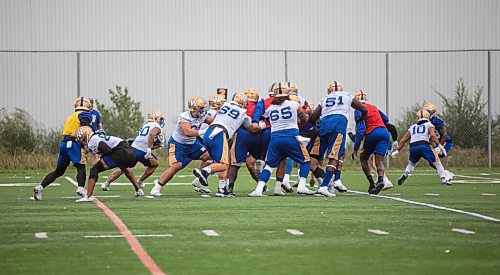 JESSICA LEE/WINNIPEG FREE PRESS

Winnipegs Blue Bombers practice training drills at University of Manitobas campus on September 2, 2021.

Reporter: Jeff Hamilton