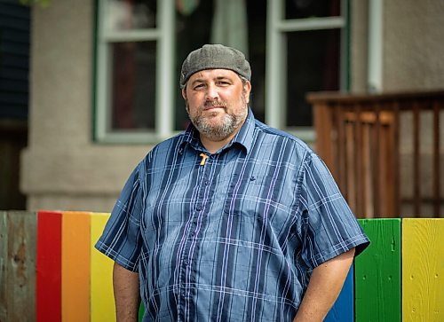 JESSICA LEE/WINNIPEG FREE PRESS

Jamie Arpin-Ricci, poses for a portrait at his Winnipeg home on September 3, 2021. Arpin-Ricci, a pastoral leader of his church and also an author, says that not using correct pronouns causes harm. 

Reporter: Brenda Suderman
