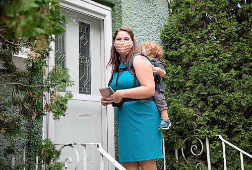 JESSICA LEE/WINNIPEG FREE PRESS

NDP candidate Meghan Waters canvasses with her son Léon and husband, Ryan Palmquist on September 3, 2021 in her neighbourhood of St. Boniface-St. Vital. 

Reporter: Dylan for split voting story