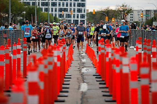 JOHN WOODS / WINNIPEG FREE PRESS
Runners wait to enter corrals at the start at the Manitoba Marathon at the University of Manitoba in Winnipeg Sunday, September 5, 2021. 
Reporter: ?