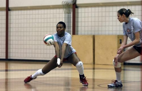 MIKE.DEAL@FREEPRESS.MB.CA 100506 - Thursday, May 6th, 2010 Tasha Holness during the first day of the Canadian national women's volleyball team selection camp at the University of Manitoba Investors Group Athletic Centre. See Ashley Prest story MIKE DEAL / WINNIPEG FREE PRESS