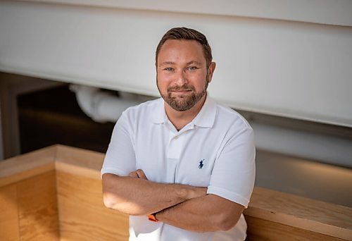 JESSICA LEE/WINNIPEG FREE PRESS

Harvest CEO Vince Barletta poses for a portrait on September 7, 2021 at the Harvest Manitoba headquarters in Winnipeg. Barletta starts his new role on September 28, 2021.

Reporter: Gabrielle