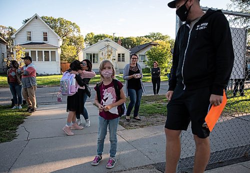 JESSICA LEE/WINNIPEG FREE PRESS

Students line up for the first day of school at Glenelm Community School on September 8, 2021.

Reporter: Maggie