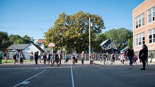 JESSICA LEE/WINNIPEG FREE PRESS

Students line up for the first day of school at Glenelm Community School on September 8, 2021.

Reporter: Maggie