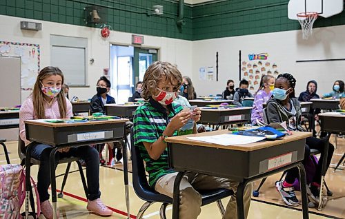 JESSICA LEE/WINNIPEG FREE PRESS

Students in class at Glenelm Community School on the first day of school on September 8, 2021.

Reporter: Maggie