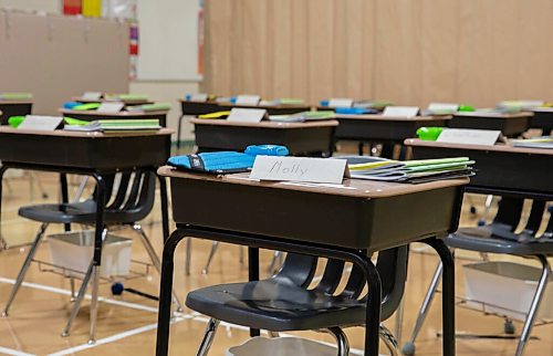 JESSICA LEE/WINNIPEG FREE PRESS

An empty classroom on first day of school at Glenelm Community School on September 8, 2021.

Reporter: Maggie